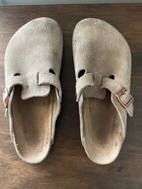 Tan Birkenstock Clogs